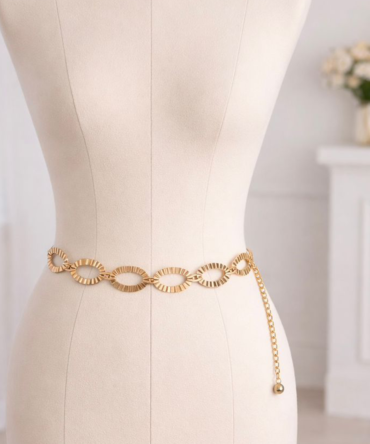 Hole Chain Belt