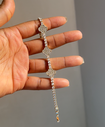 G.S Clove Bracelet