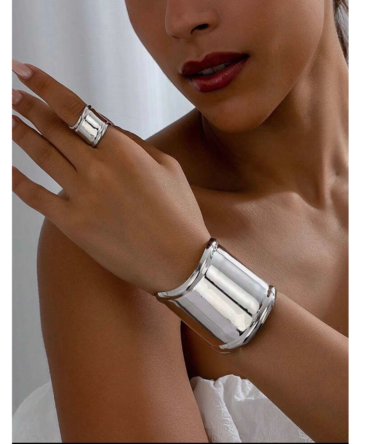Alvina Silver Set