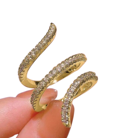 Gold twist ring