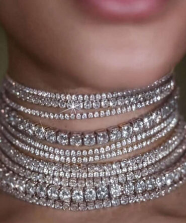 Lined choker