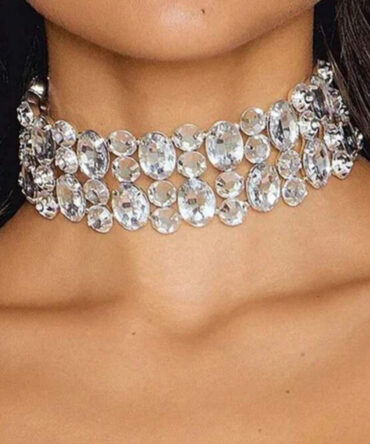 Posh choker